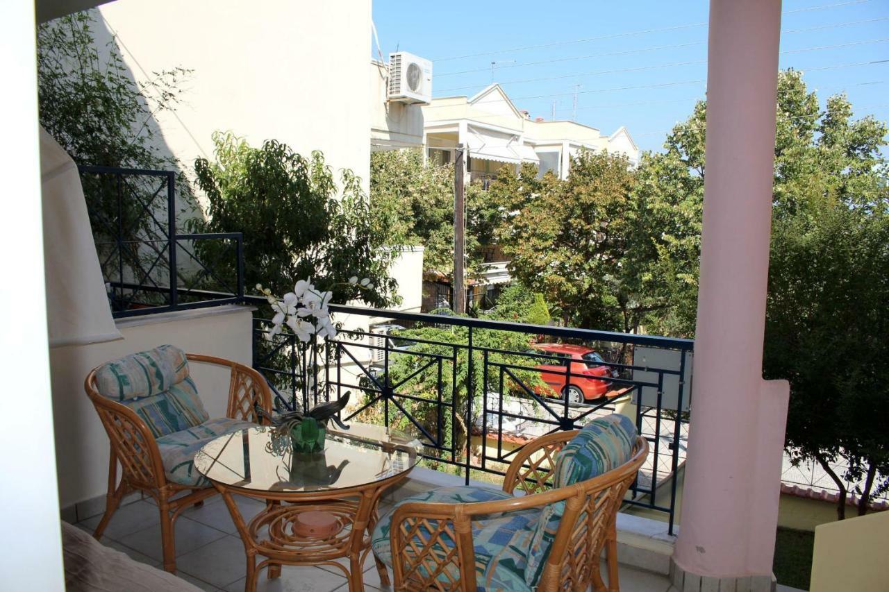 Litsa Vila Nea Iraklitsa Exterior foto
