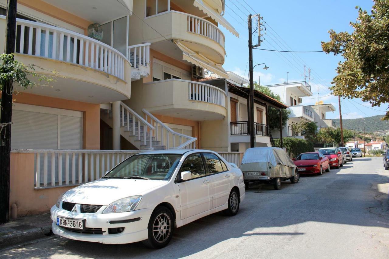 Litsa Vila Nea Iraklitsa Exterior foto